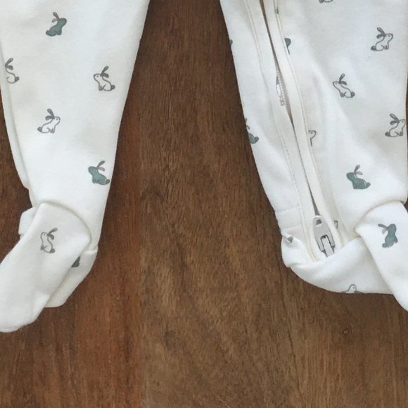 Pehr cream with bunny rabbits long sleeve footie - Picture 2 of 3